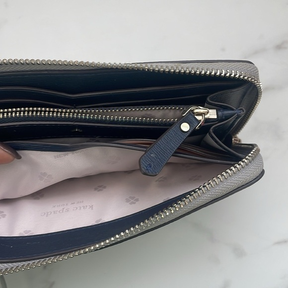 Kate Spade wallet pebbled leather zip gold hardware pockets accessory bag - Picture 9 of 15